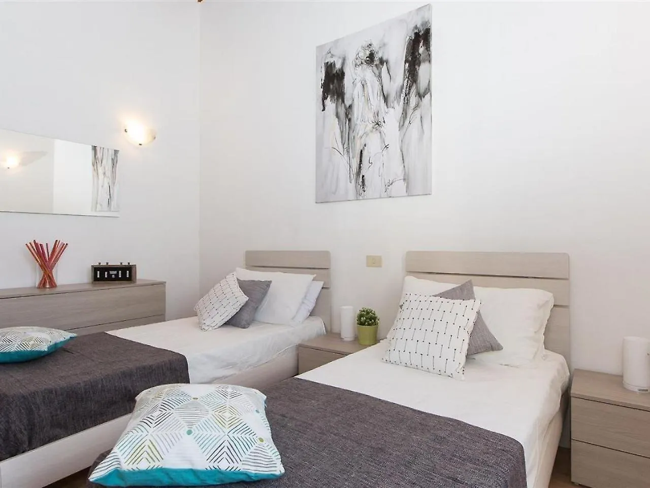 Rental In Rome Rosselli Palace Deluxe 3 Apartment Florenz