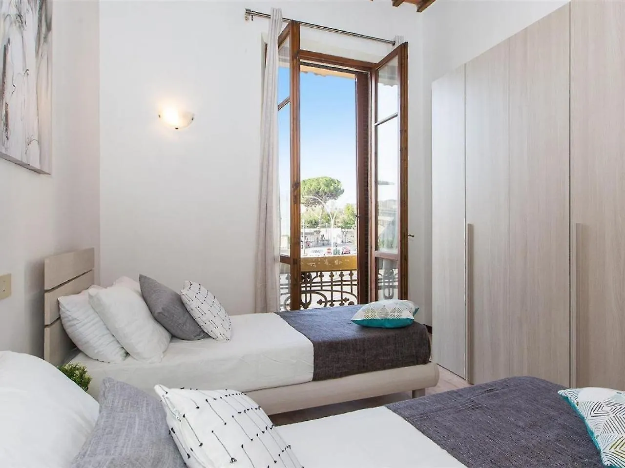 Rental In Rome Rosselli Palace Deluxe 3 Apartment Florenz 0*,
